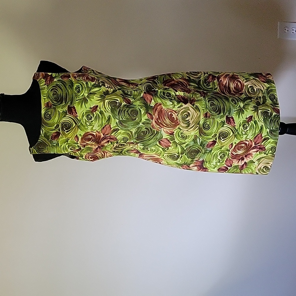 Lined cotton dress.